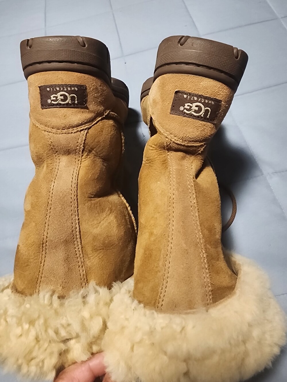 UGG - Picture 4 of 9